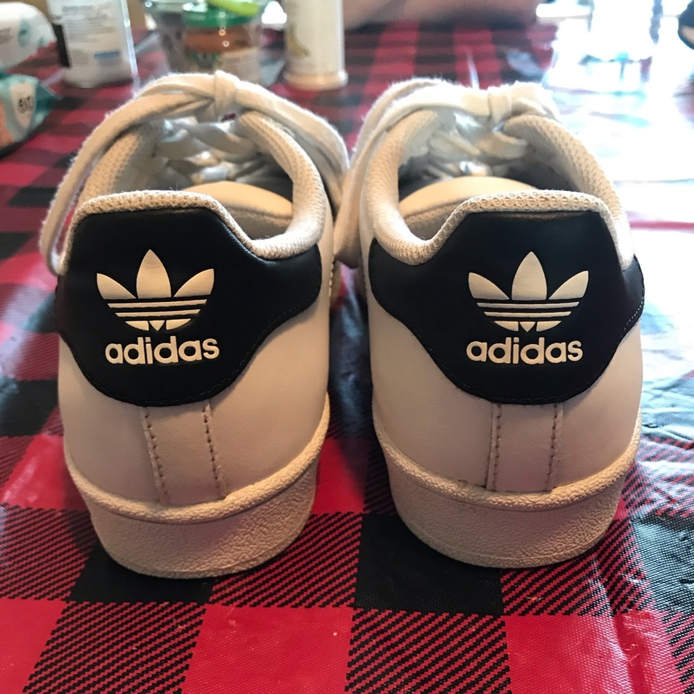 🌟🌟🌟Adidas Superstar🌟🌟🌟 - Picture 4 of 8
